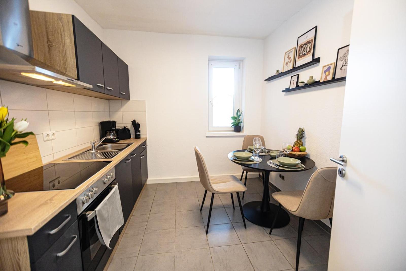 Blossfeld-Apartments Geraeumige Stadtoase Mitten Im Zentrum Mit 3 Schlafzimmern, Gratis Parkplatz, W-Lan, Netflix Jena Eksteriør billede